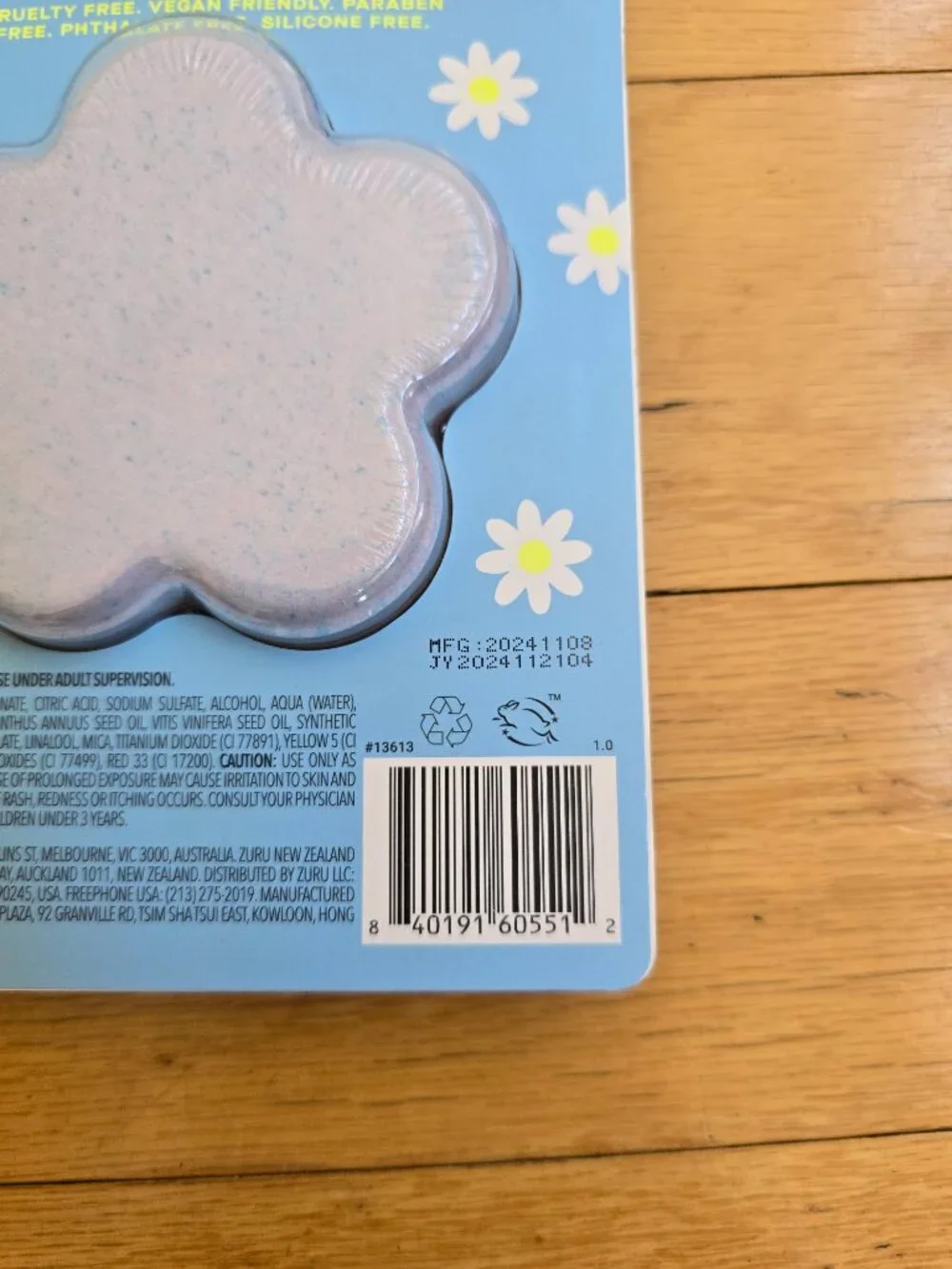 DAISE x Zuru Mini Brands Love Me Blue Floral Scent Flower Shaped Fizzy Bath Bomb